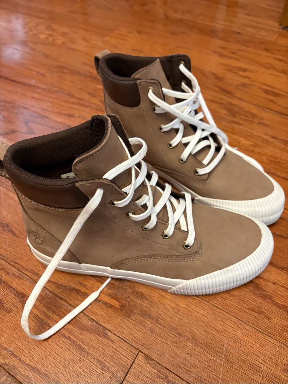 Timberland Women’s High-Top Sneakers – Size 8 – Taupe/Brown